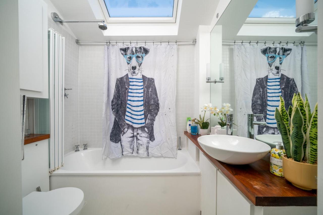 Captivating Apartment In Shepherds Bush Лондон Екстериор снимка